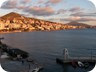 Abendstimmung in Sarande. In der Ferne das morgige Objekt der Wanderlust: Mali i Milë 