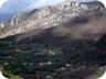 On our way back, the view goes to Skuterre. Several fine hikes are possible in the gorges and mountains (see Two ways to Rosavere, A Pot of Gold, Kodra and Kalases....) 